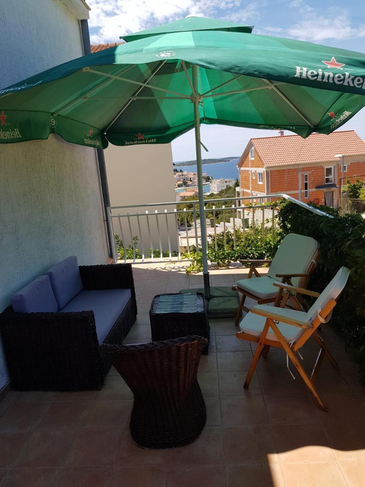 Dekovic Apartment Primosten